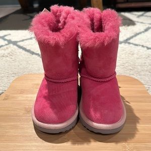 Toddler size 6 pink ugg boots